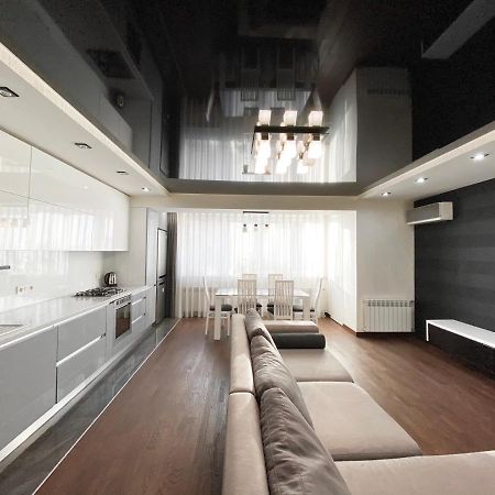 Luxury 2-Bedroom River View Dnipro Dış mekan fotoğraf