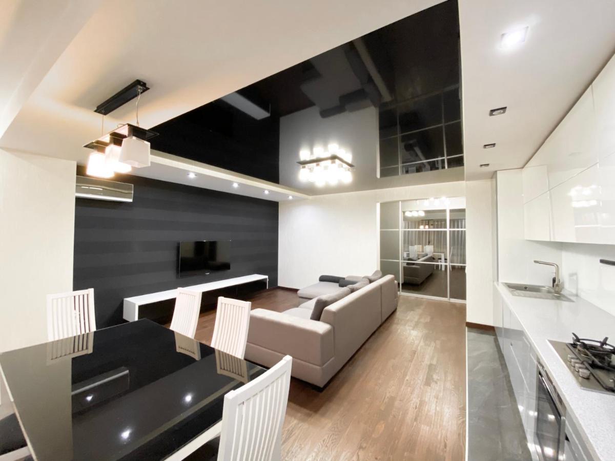 Luxury 2-Bedroom River View Dnipro Dış mekan fotoğraf
