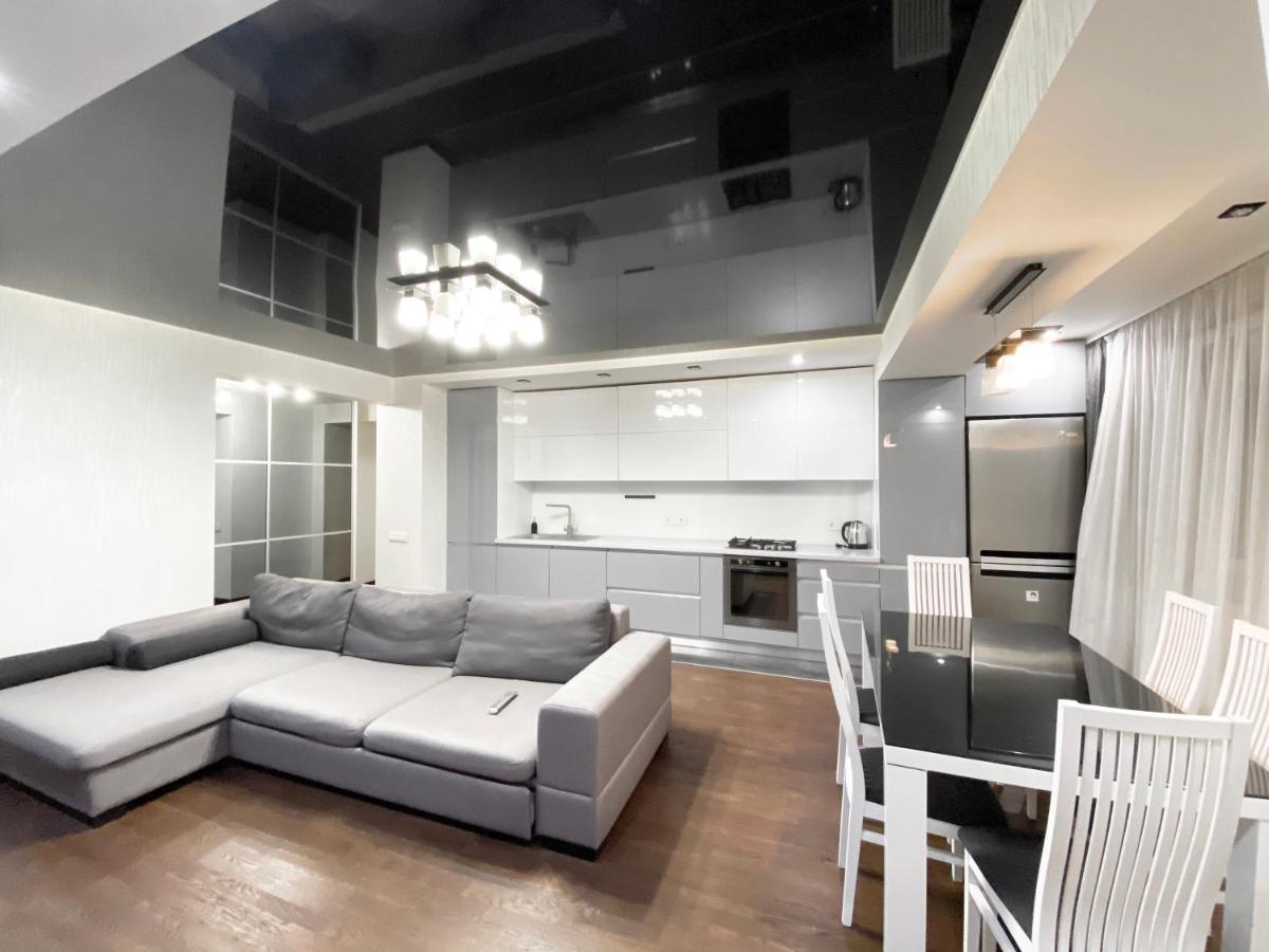 Luxury 2-Bedroom River View Dnipro Dış mekan fotoğraf