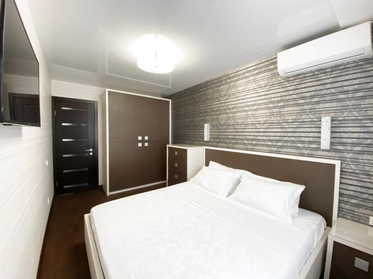 Luxury 2-Bedroom River View Dnipro Dış mekan fotoğraf