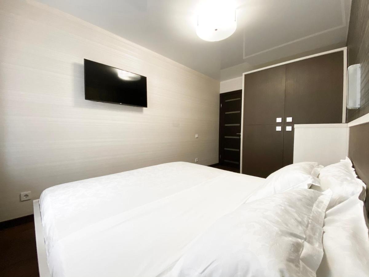 Luxury 2-Bedroom River View Dnipro Dış mekan fotoğraf