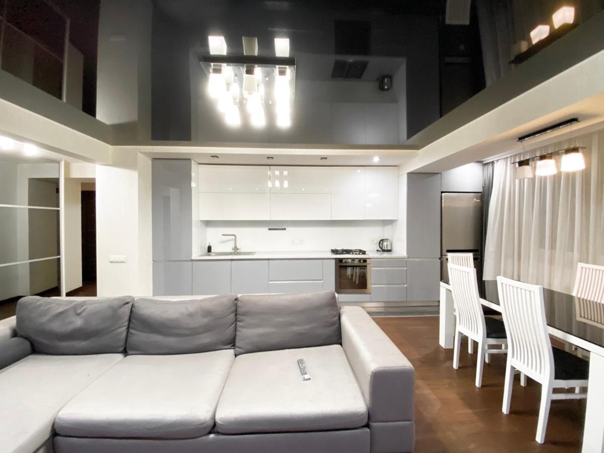 Luxury 2-Bedroom River View Dnipro Dış mekan fotoğraf