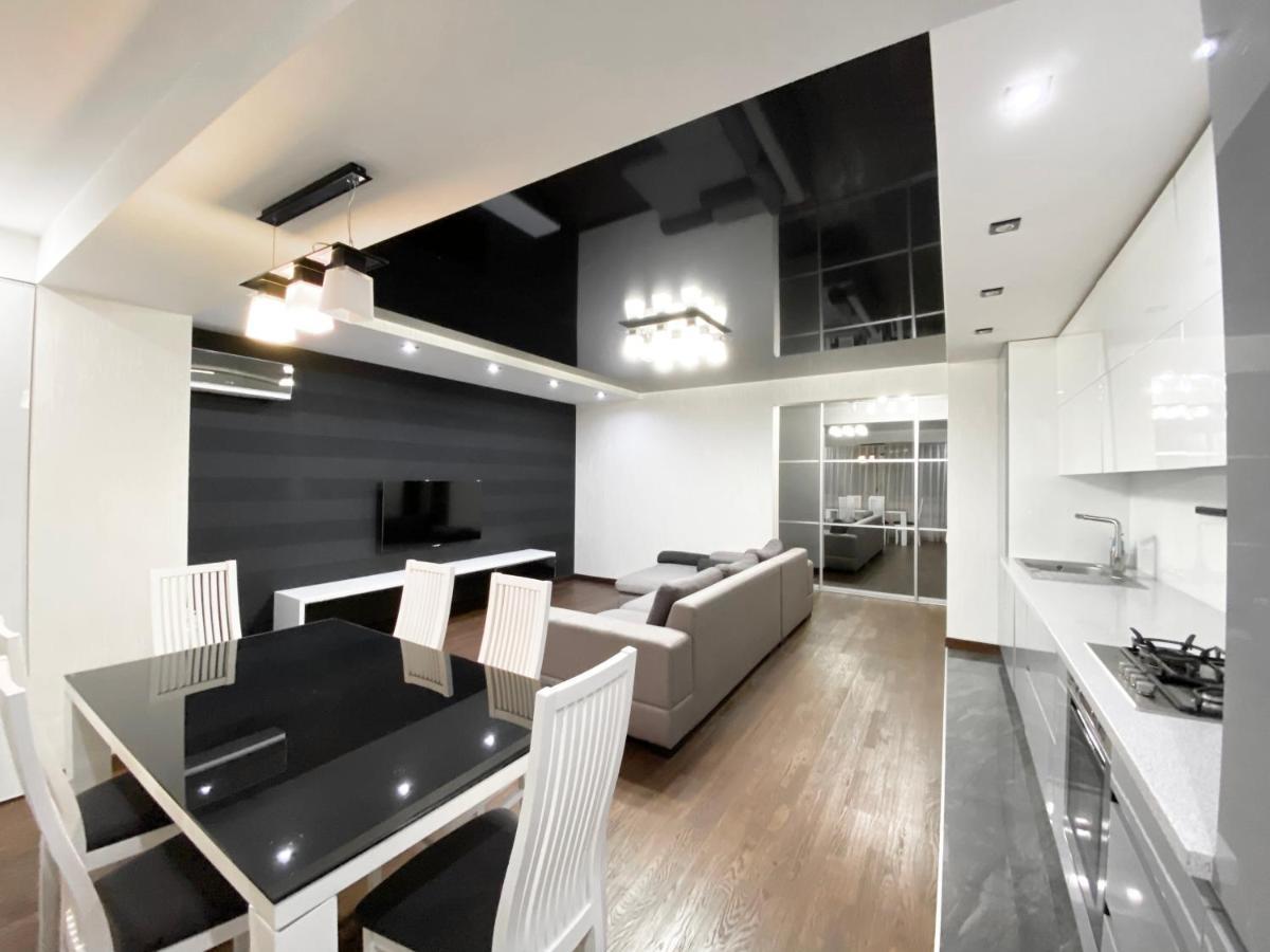 Luxury 2-Bedroom River View Dnipro Dış mekan fotoğraf